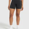 Contour Heart Seamless Shorts